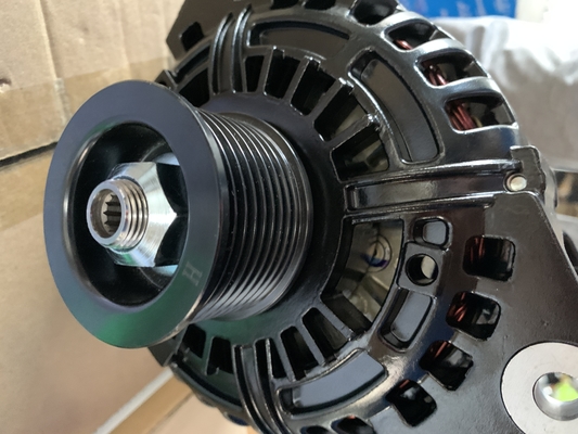 Vorrat 28V 120A Generator für den ZHONGTONG BUS 3701-80-00527 AVi147E3001 5294335